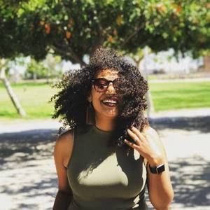 Meet your Posher, Eva